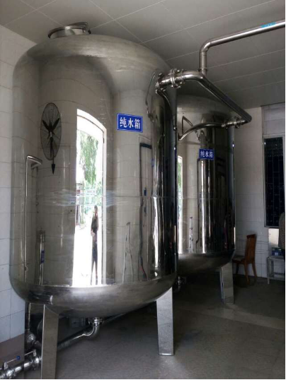 無菌純水箱，礦泉水處理設(shè)備